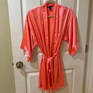 New Victoria’s Secret robe
